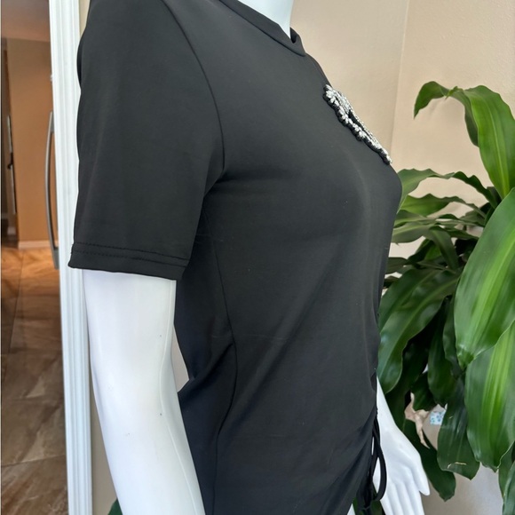 Black Heart Embellished Women's Top - Picture 6 of 7